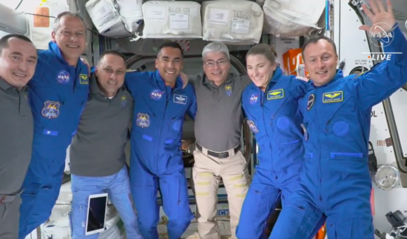 Экипаж Crew-3 на МКС!