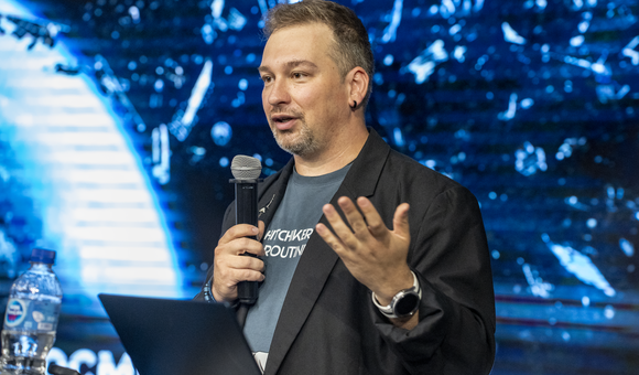 В Музее космонавтики прошла лекция "Почему спутники летают и не падают нам на голову?"