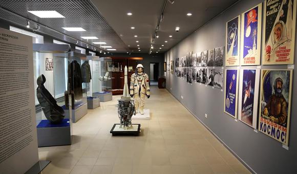 В культурном центре «Внуково» открылась выставка Музея космонавтики «Внуково – космическая гавань страны». Увидеть выставку можно до 26 июня 2019 года.